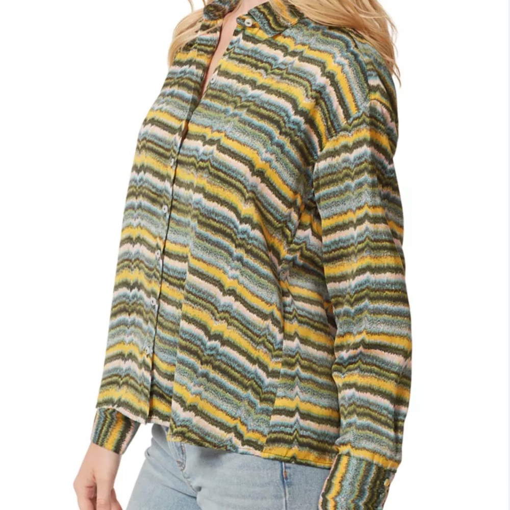 NWT Jessica Simpson Confetti-Tile Long Sleeve Silky Button Down Blouse Size L